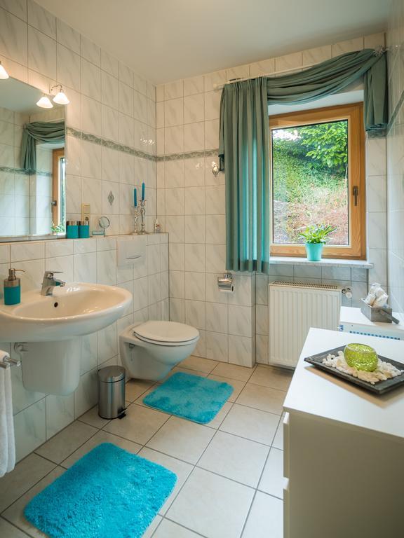 Ferienwohnung Am Edelberg Enkirch Bagian luar foto