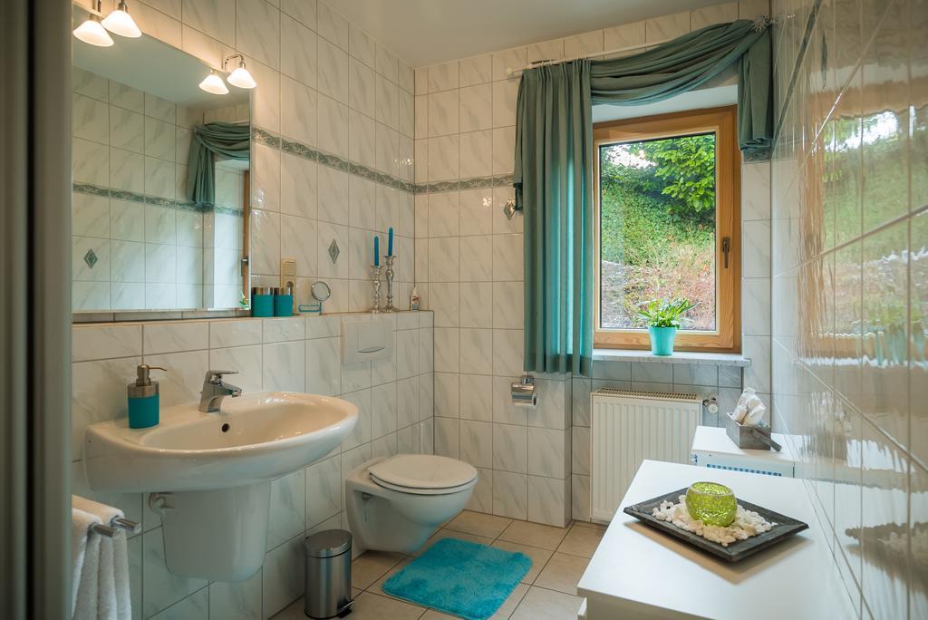 Ferienwohnung Am Edelberg Enkirch Bagian luar foto