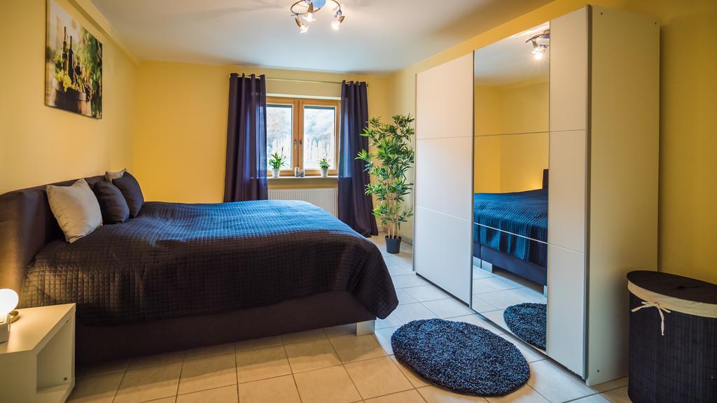 Ferienwohnung Am Edelberg Enkirch Bagian luar foto