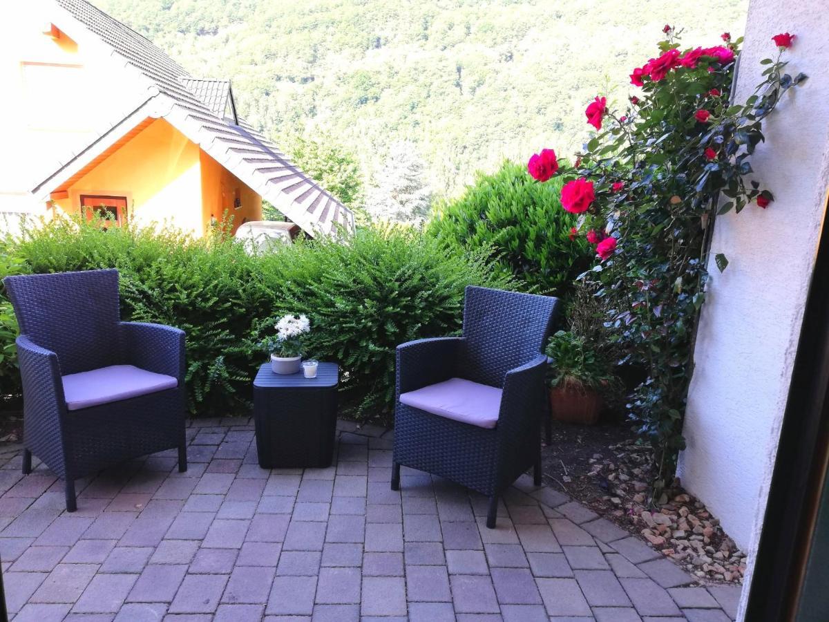 Ferienwohnung Am Edelberg Enkirch Bagian luar foto